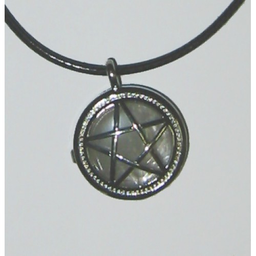 PENTAGRAM CLEAR QUARTZ GEMSTONE CAGE PENDANT